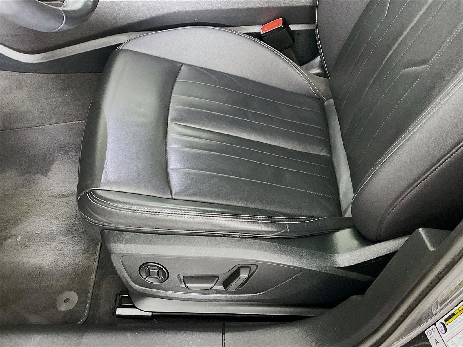 Used 2023 Audi A6 Premium image 23