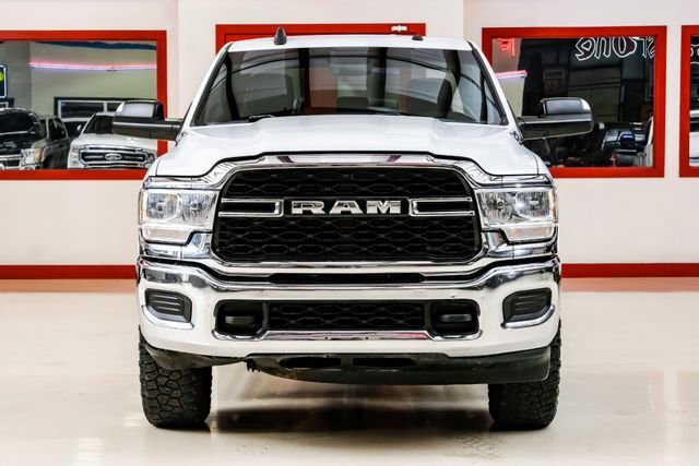 Used 2022 RAM 3500 Tradesman w/ Chrome Appearance Group AWD/4WD image 8