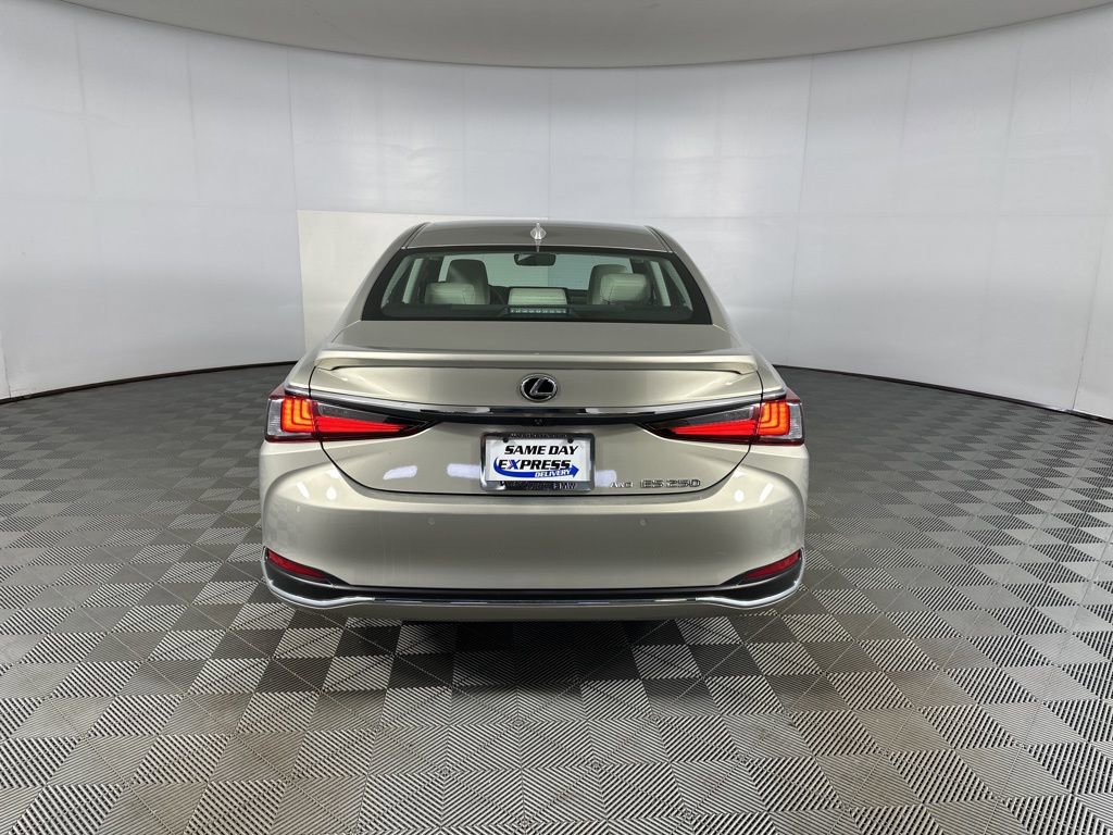 Used 2023 Lexus ES 250 w/ Premium Package AWD/4WD image 30