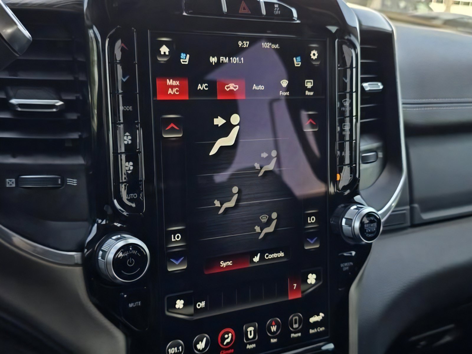 Used 2021 RAM 2500 Laramie AWD/4WD image 25