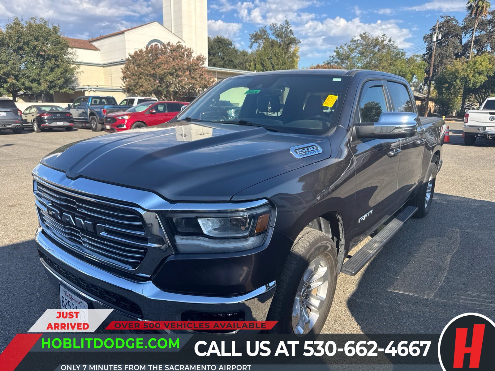 Used 2023 RAM 1500 Laramie AWD/4WD image 1