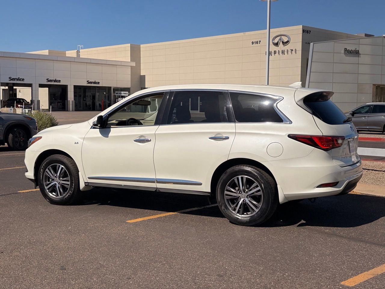 Used 2020 INFINITI QX60 Pure FWD image 4