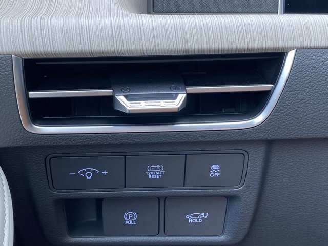 New 2025 Hyundai Sonata Limited image 10