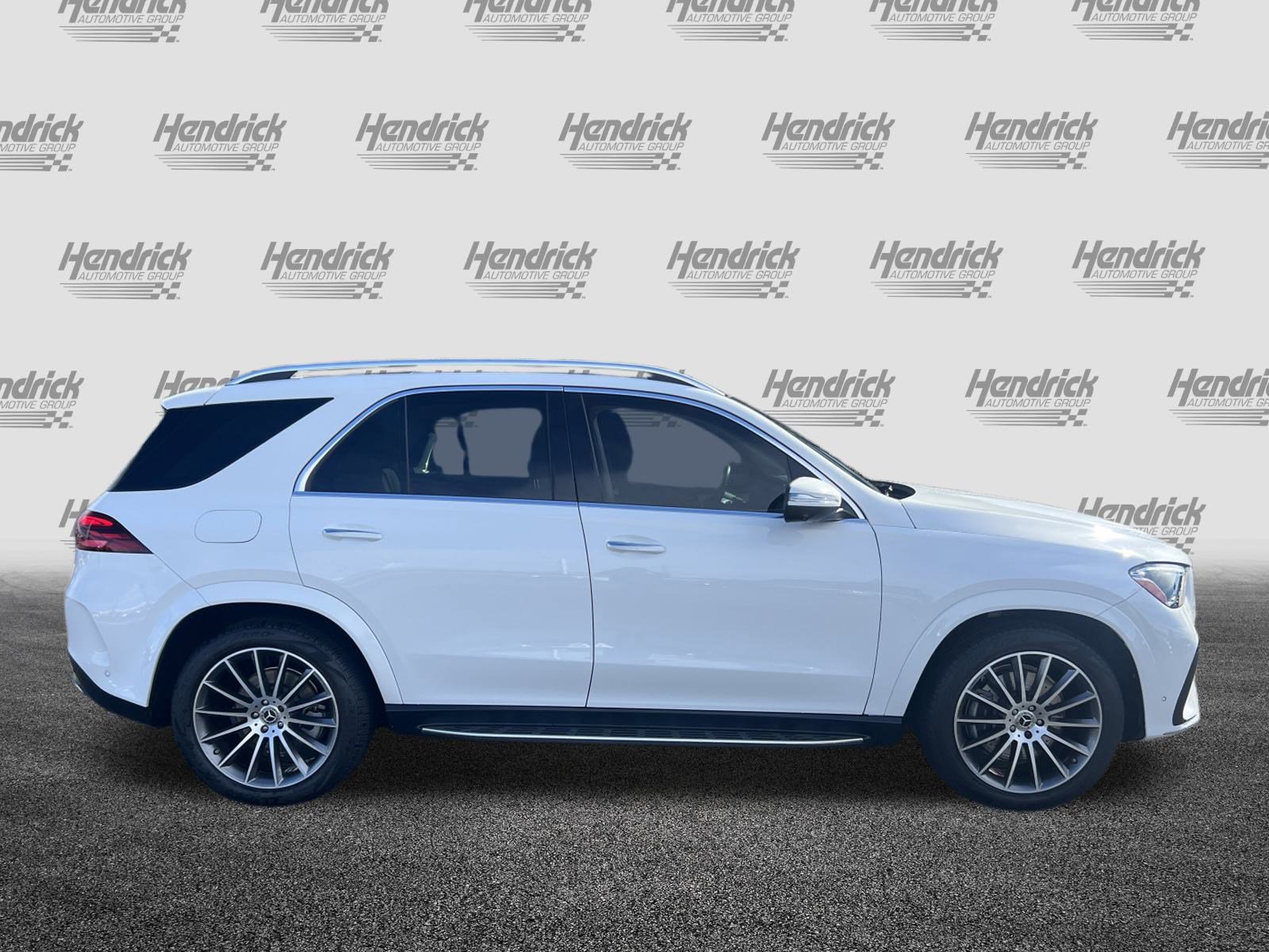 Certified 2024 Mercedes-Benz GLE 450e 4MATIC image 11
