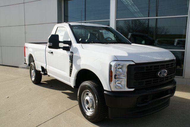 New 2026 Ford F250 XL w/ F-250 >10K GVWR Package image 7