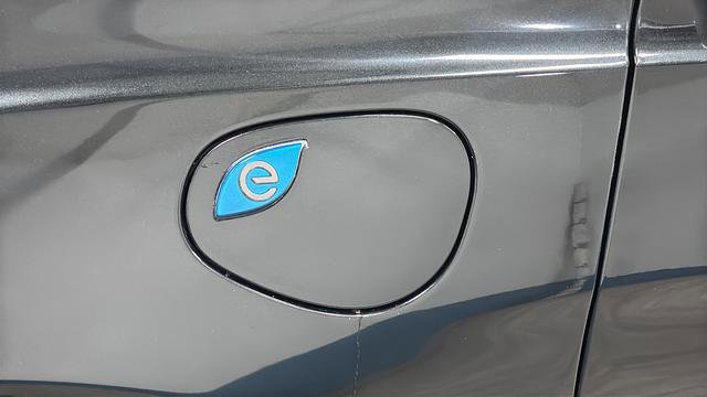 Used 2023 Chrysler Pacifica Touring-L FWD image 40