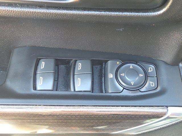 Used 2021 Chevrolet Silverado 1500 LT w/ LPO, Dark Essentials Package AWD/4WD image 18