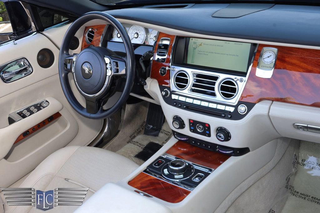 Used 2016 Rolls-Royce Dawn image 19