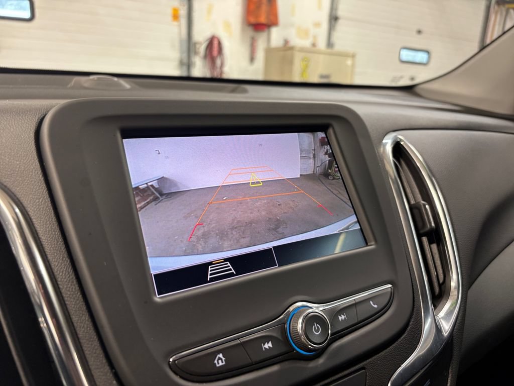Used 2024 Chevrolet Equinox LT w/ LPO, Floor Liner Package AWD/4WD image 20