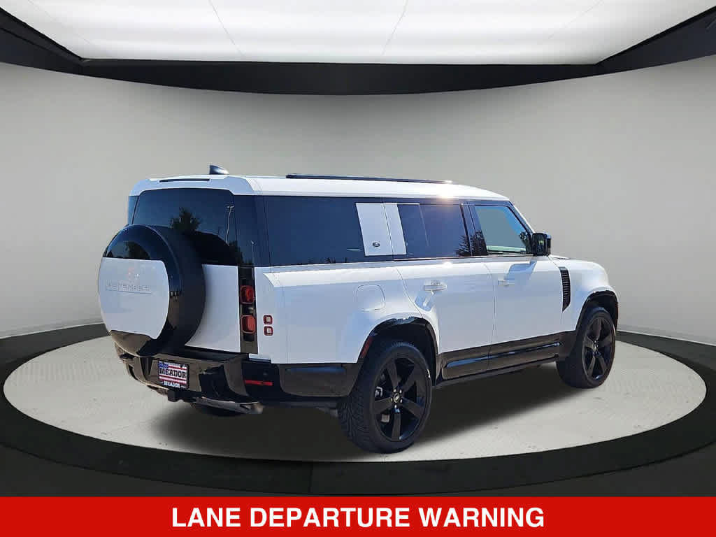 Used 2024 Land Rover Defender 130 X-Dynamic SE AWD/4WD image 7