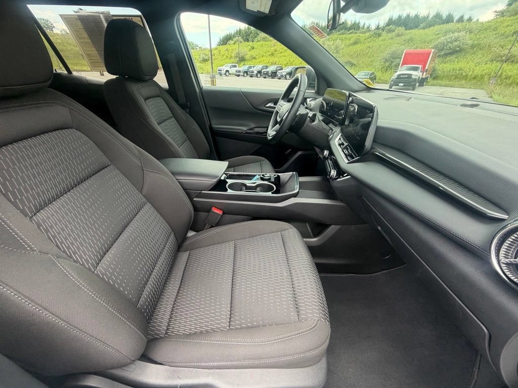 Used 2026 Chevrolet Equinox LT AWD/4WD image 37