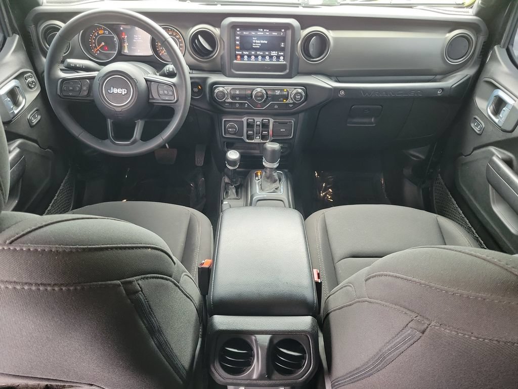 Used 2023 Jeep Wrangler Unlimited Sport AWD/4WD image 13