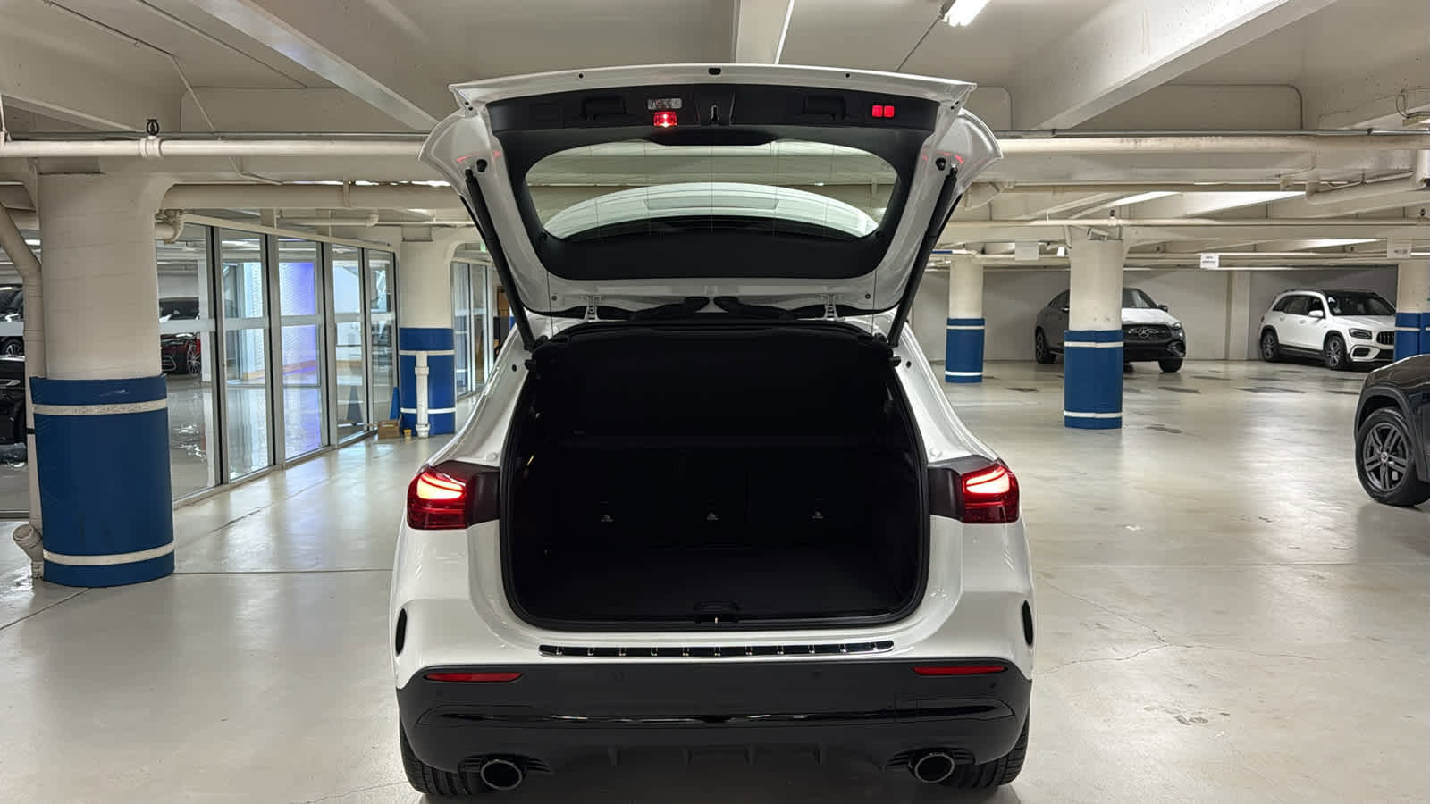 New 2026 Mercedes-Benz GLA 35 AMG 4MATIC image 9