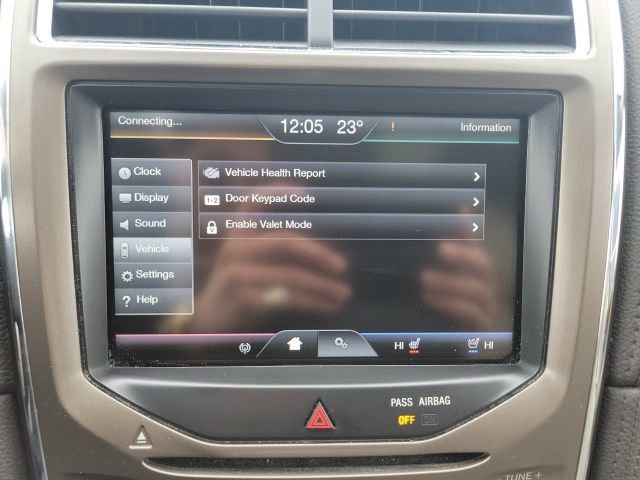 Used 2014 Lincoln MKX AWD w/ Olive Ash Wood Package image 34