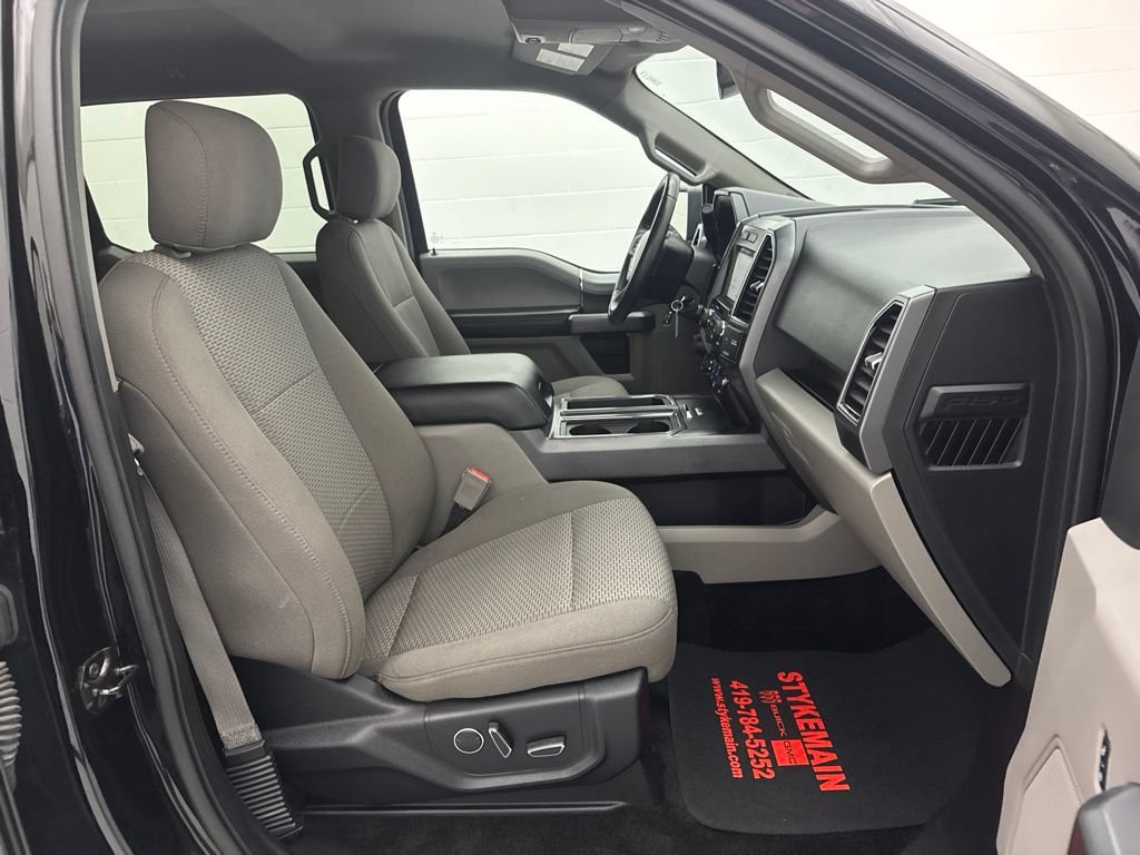 Used 2018 Ford F150 XLT w/ Equipment Group 302A Luxury AWD/4WD image 41