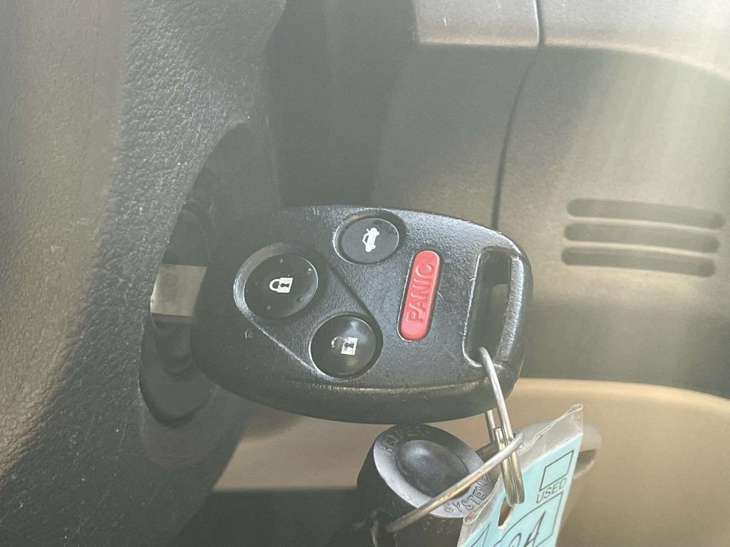 Used 2008 Honda Civic Hybrid Sedan image 25