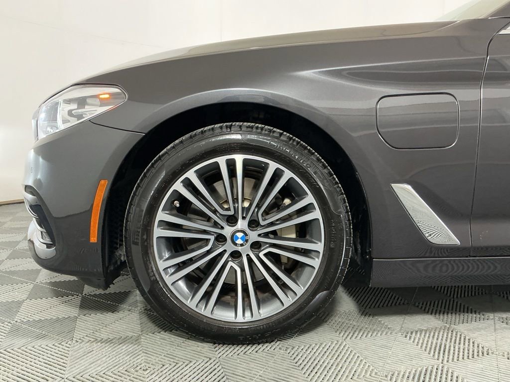 Used 2020 BMW 530e image 8