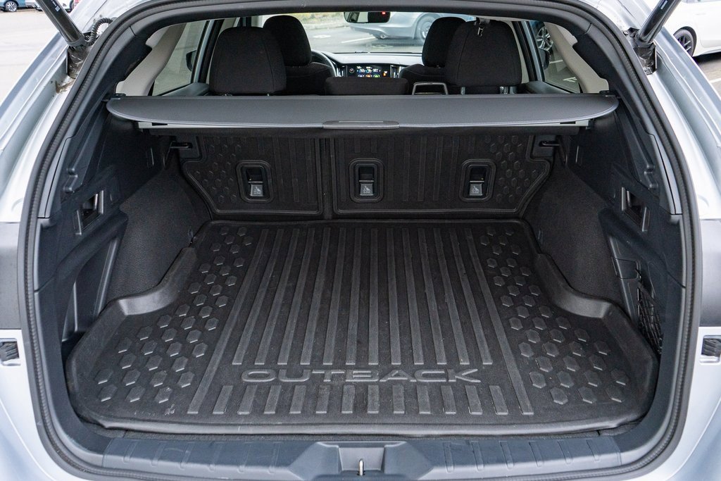 Used 2024 Subaru Outback Premium image 17