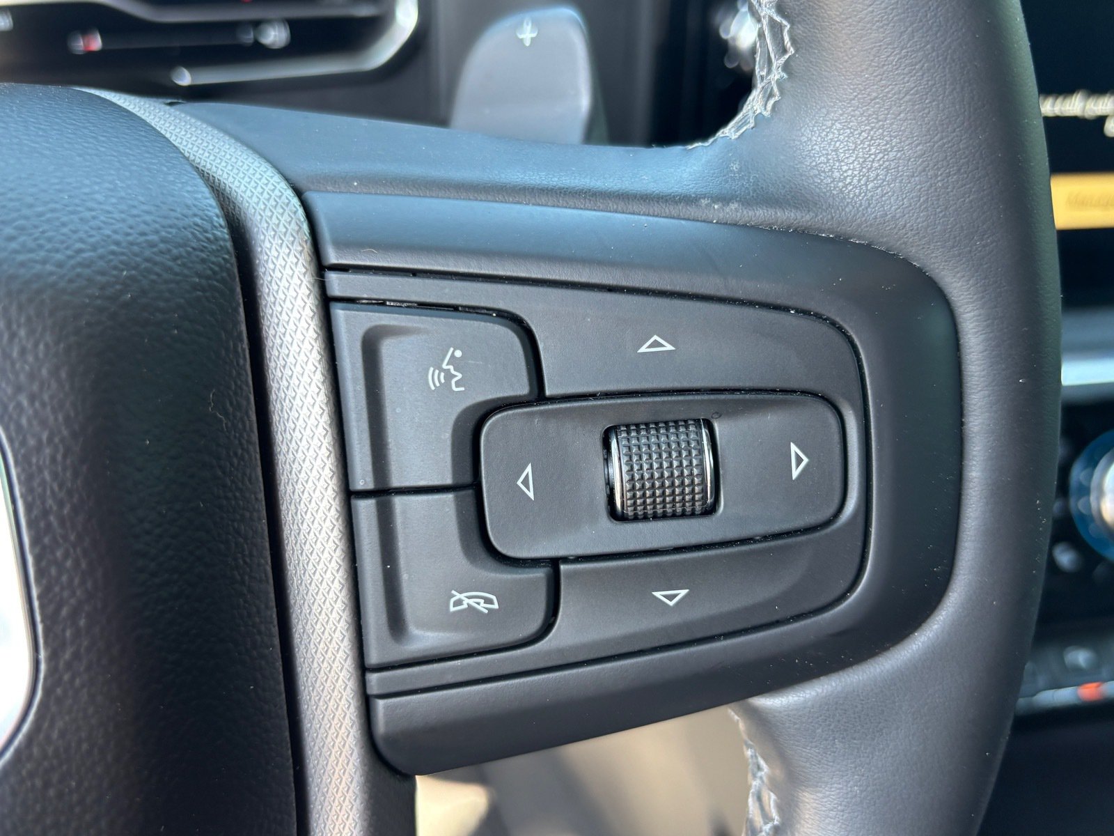 Used 2024 GMC Sierra 1500 Denali w/ Technology Package RWD image 23