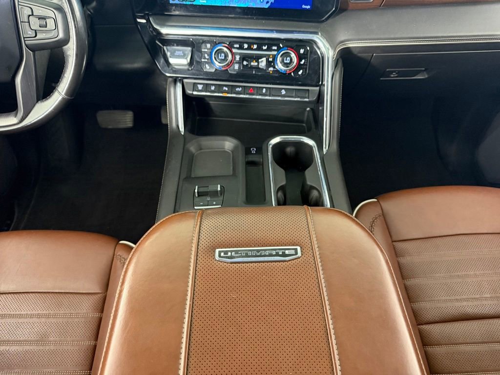 Used 2024 GMC Sierra 2500 Denali Ultimate AWD/4WD image 18