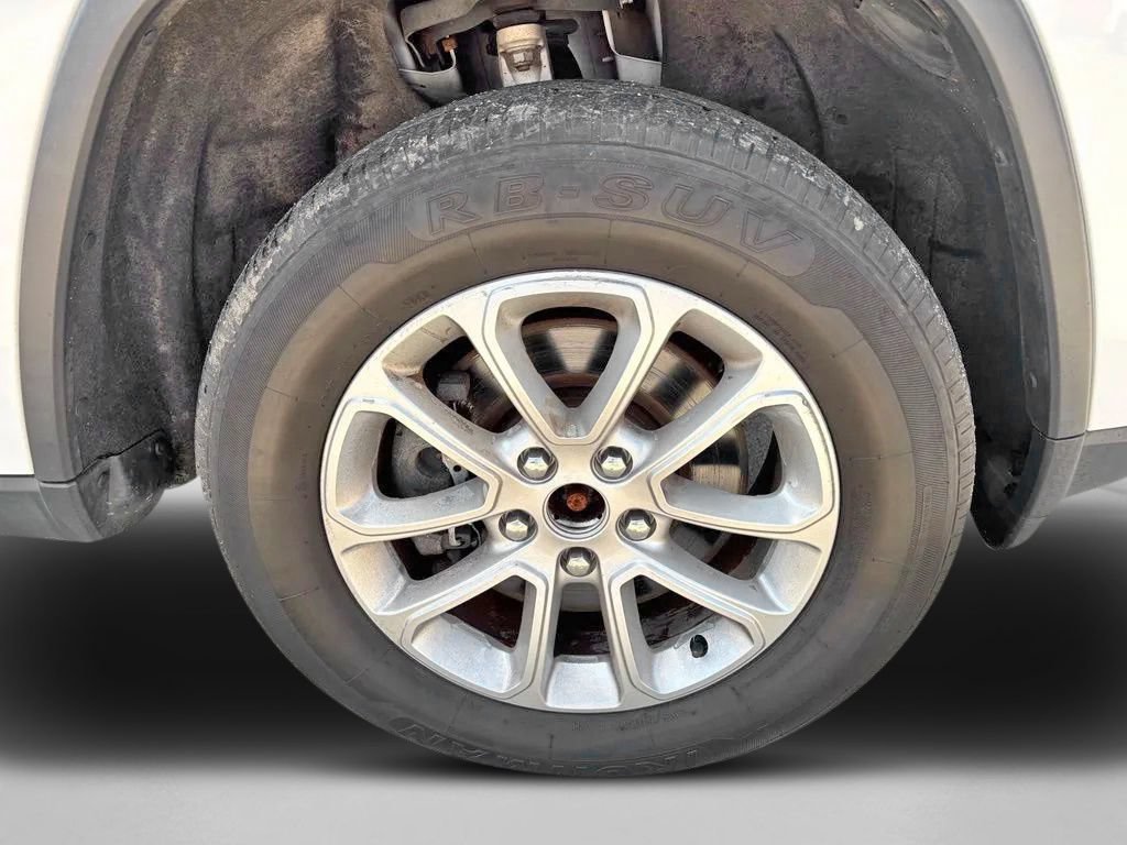 Used 2021 Jeep Grand Cherokee Laredo AWD/4WD image 11
