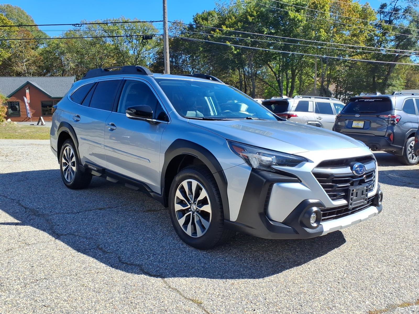 Certified 2023 Subaru Outback Limited XT AWD/4WD image 3