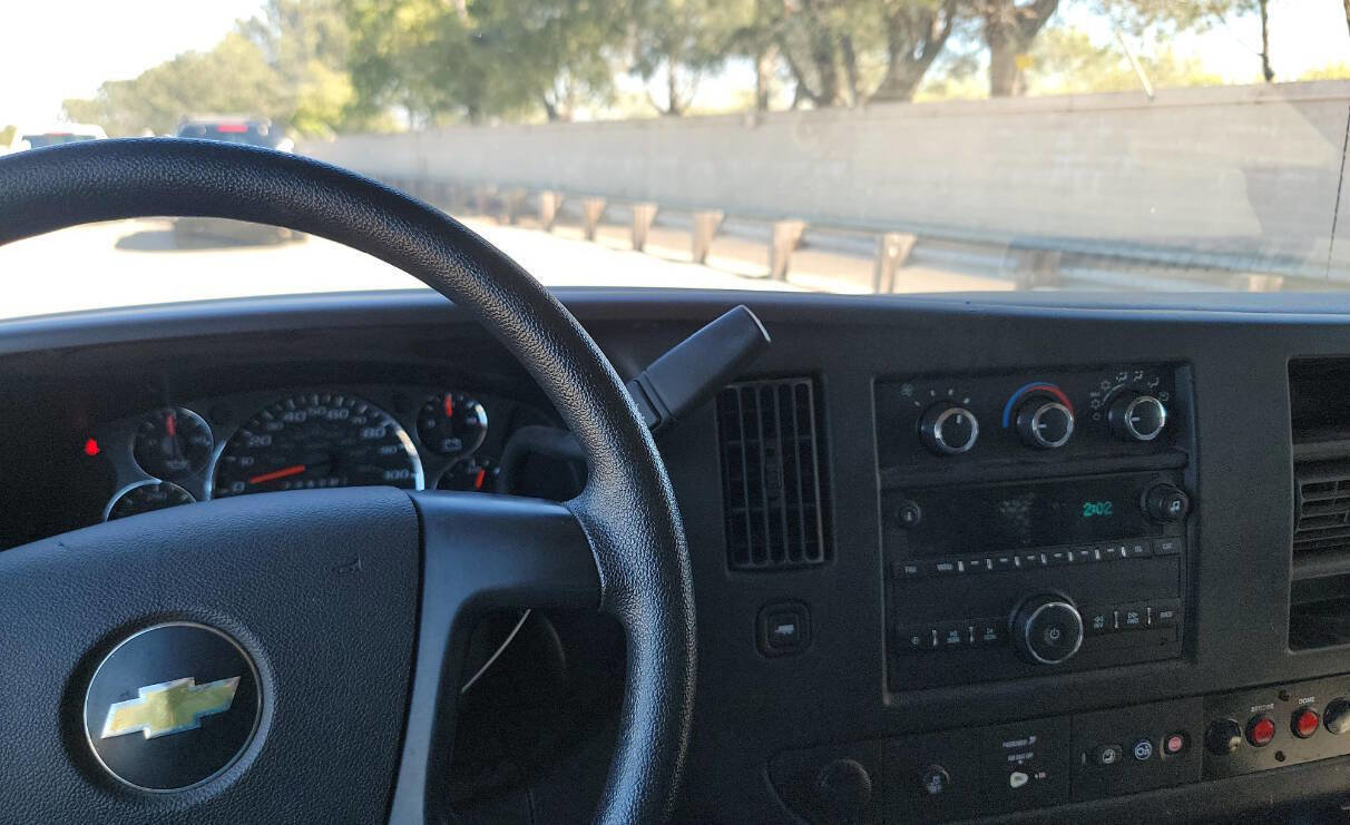 Used 2015 Chevrolet Express 2500 image 12