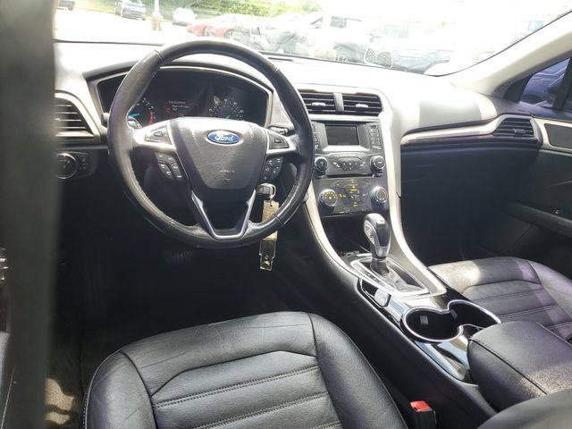 Used 2015 Ford Fusion SE w/ Equipment Group 202A FWD image 10