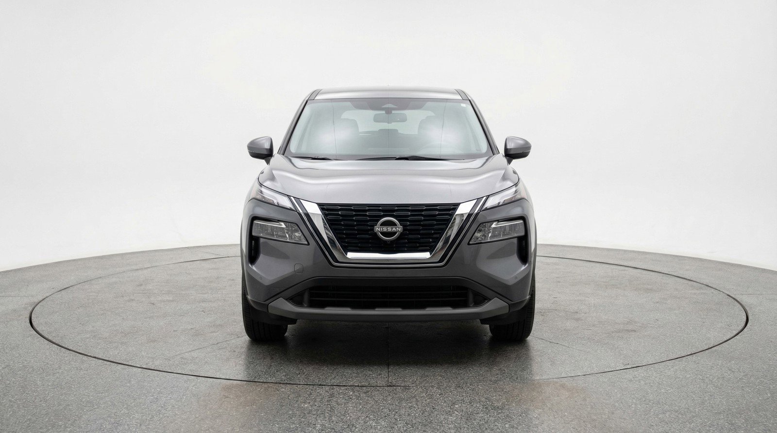 Used 2025 Nissan Rogue SV AWD/4WD image 2