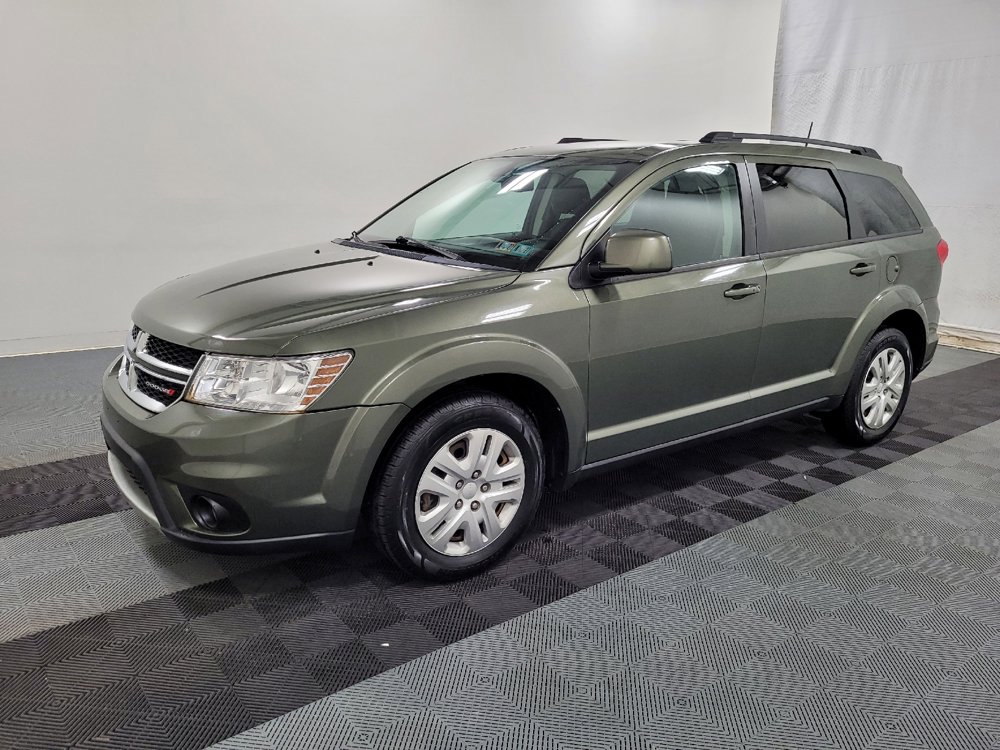 Used 2019 Dodge Journey SE FWD image 2