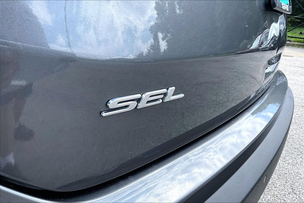 Used 2023 Ford Edge SEL AWD/4WD image 9
