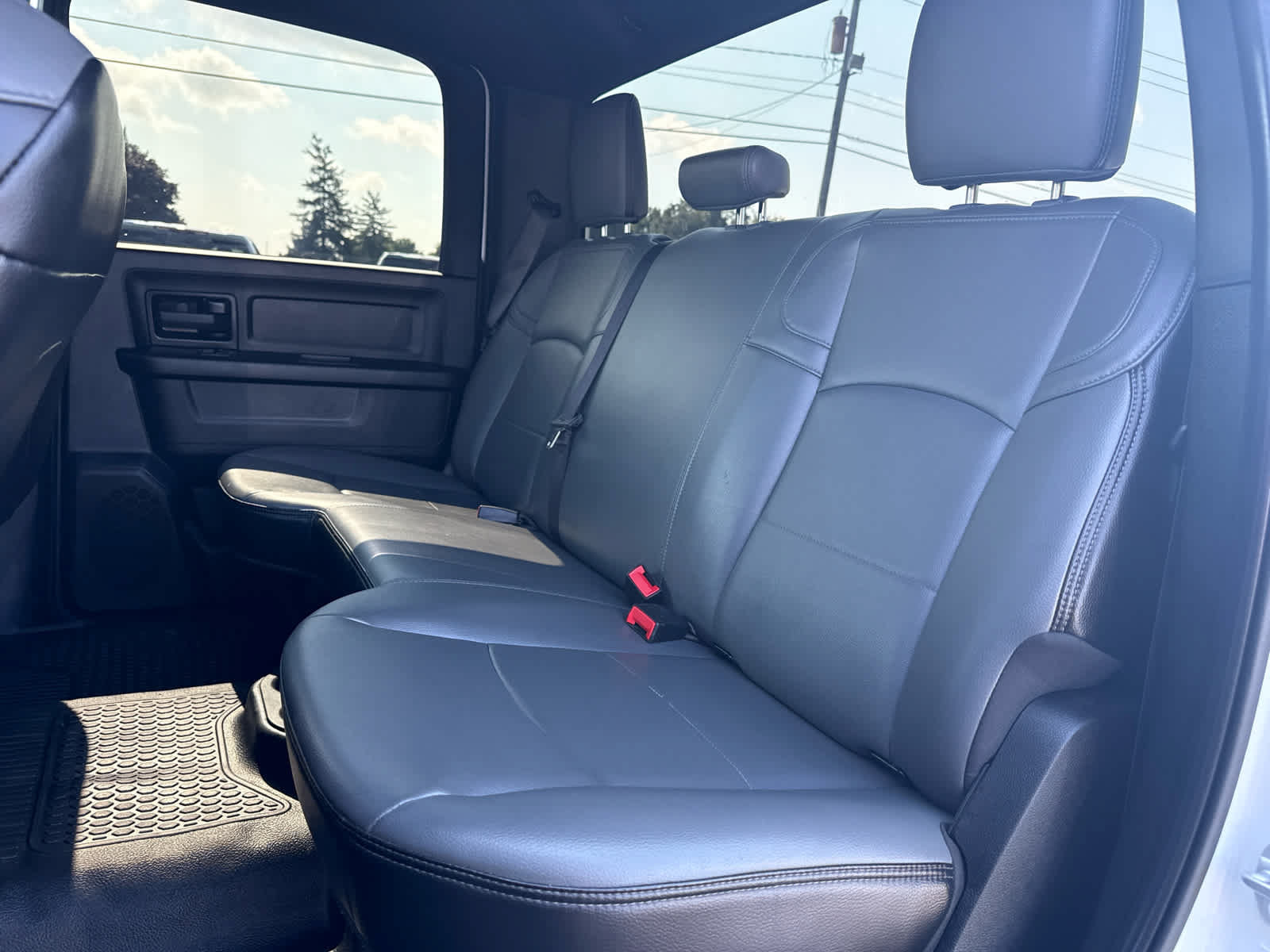 Used 2023 RAM 2500 Tradesman w/ Chrome Appearance Group AWD/4WD image 27