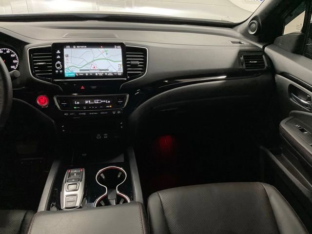 Certified 2024 Honda Ridgeline Black Edition image 18
