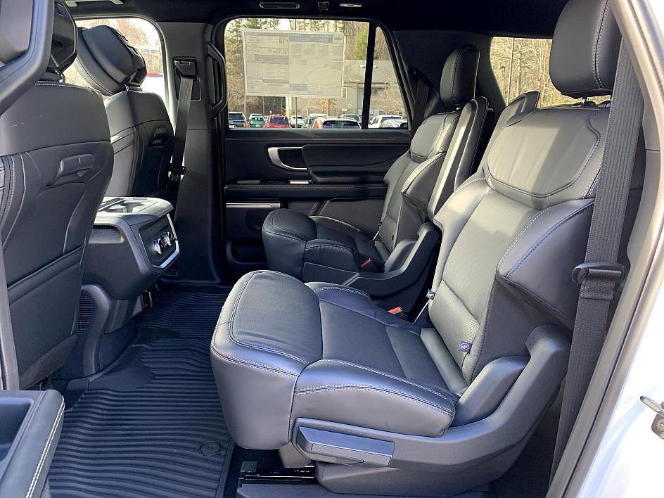 New 2026 Ford Expedition Max Platinum w/ Stealth Appearance Package image 12