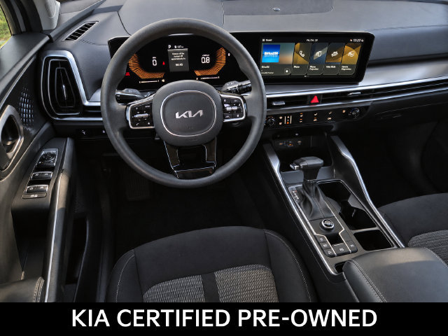 Certified 2025 Kia Sorento LX FWD image 16
