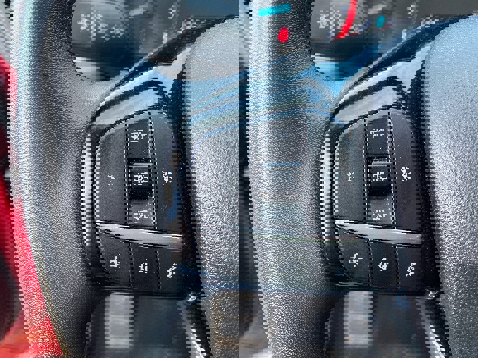 Used 2022 Ford Escape SEL image 17