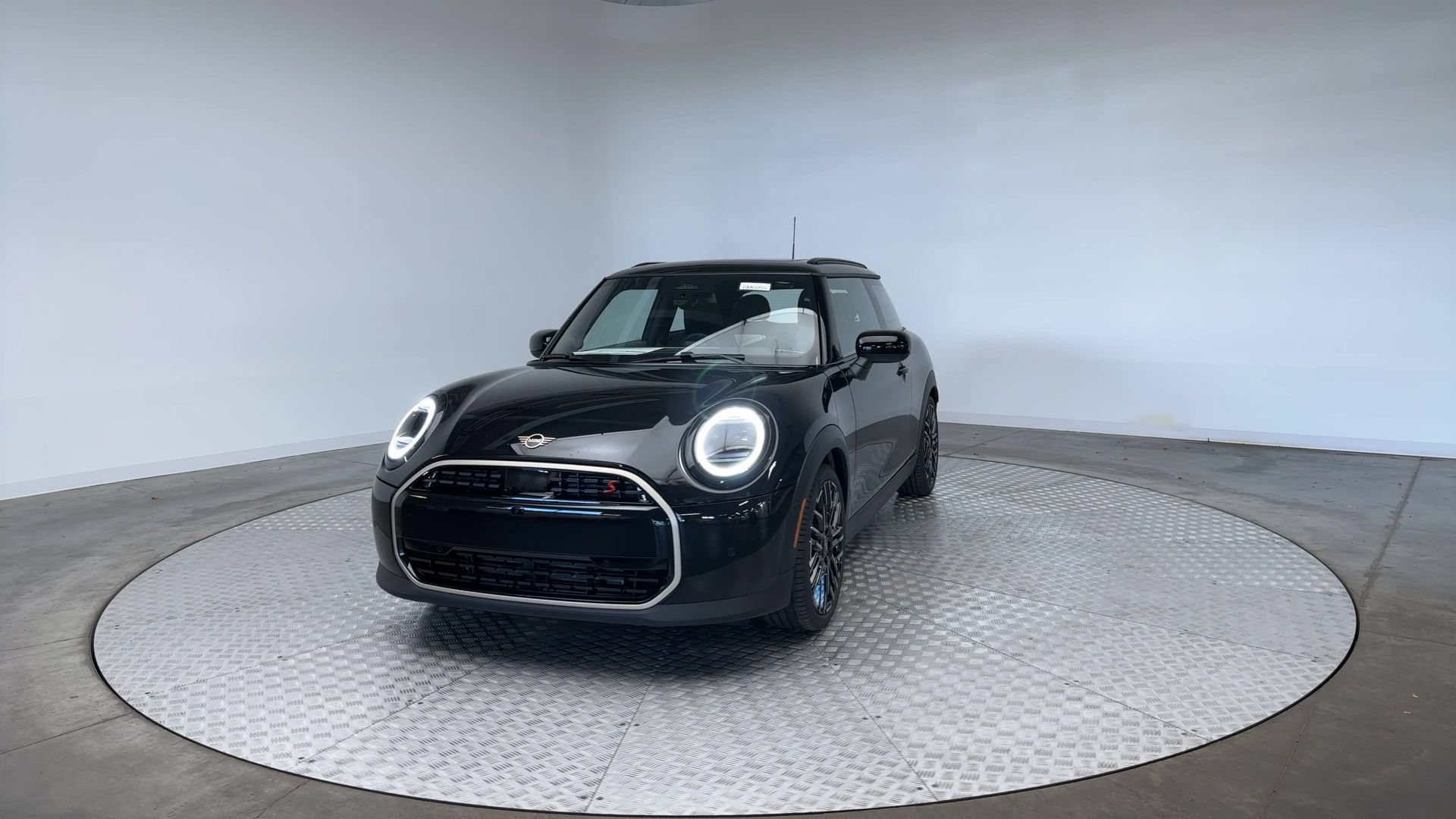 Used 2026 MINI Cooper S FWD image 3