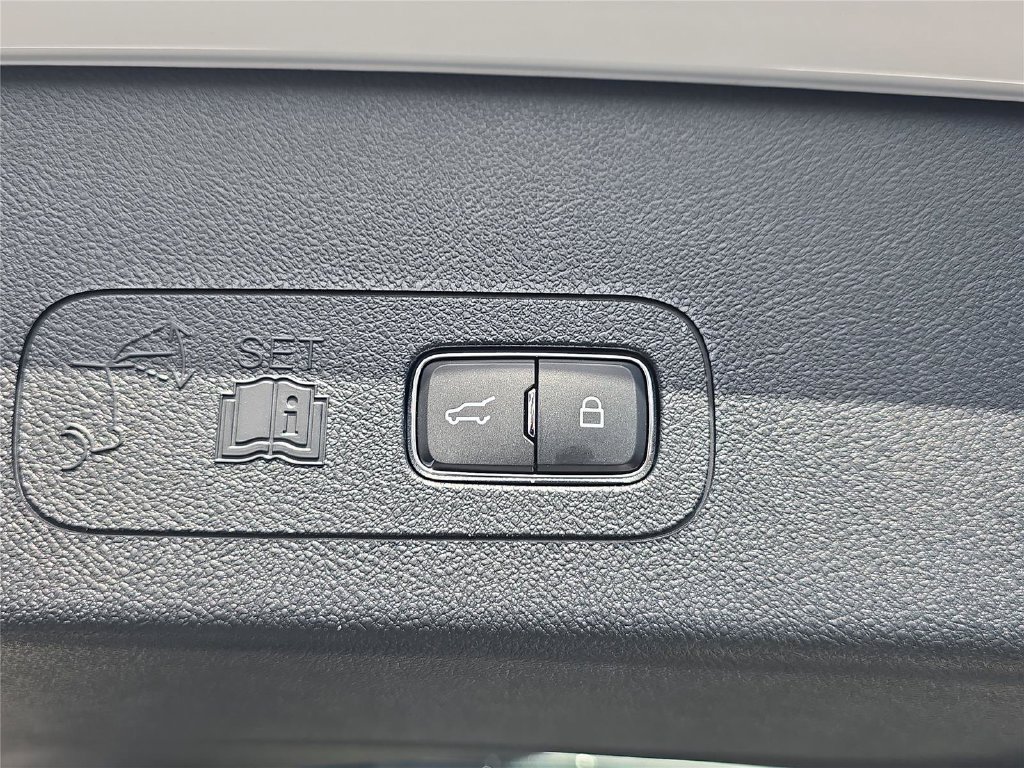 New 2027 Lincoln Aviator 2WD image 26