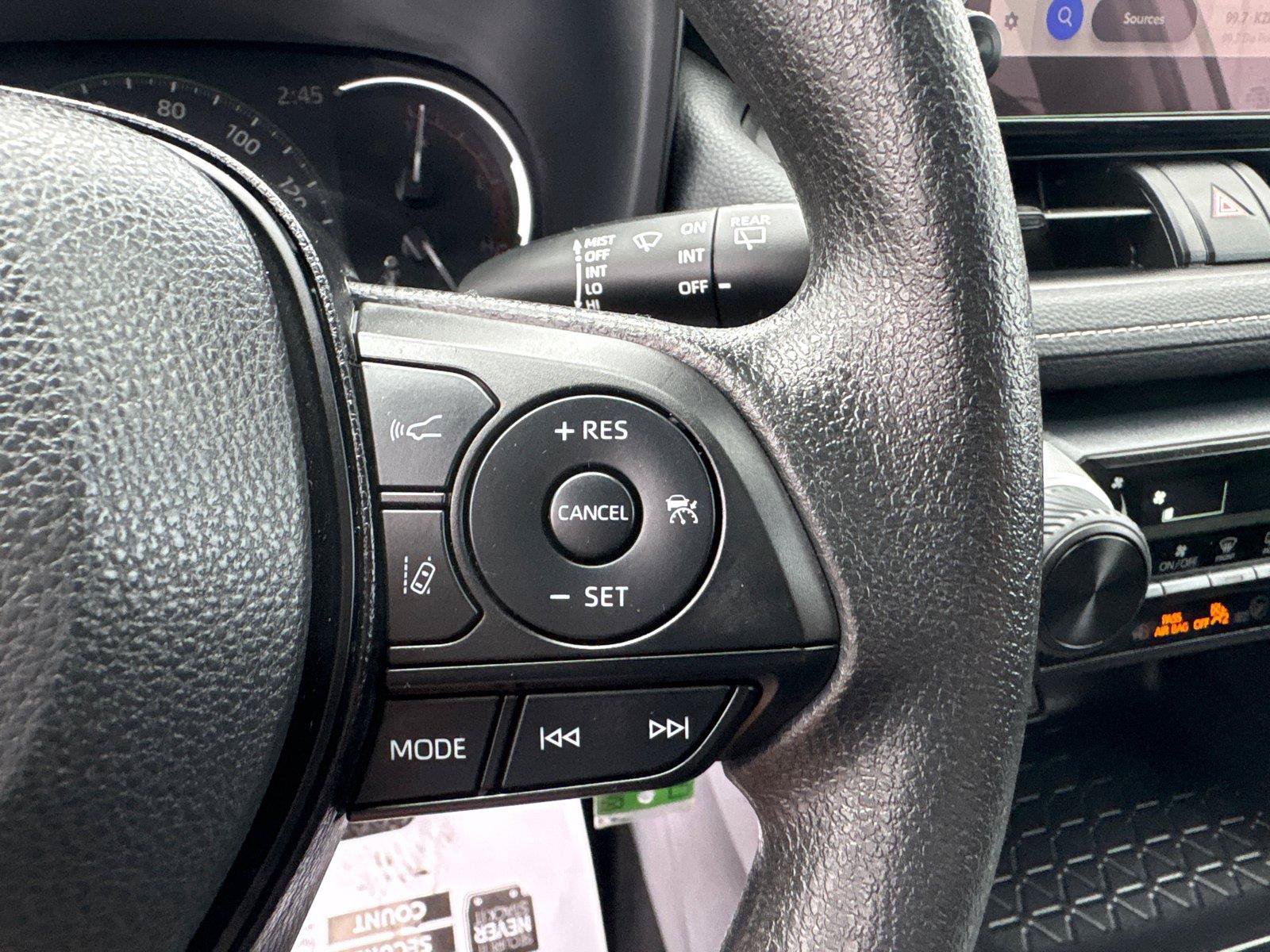 Certified 2025 Toyota RAV4 LE FWD image 24