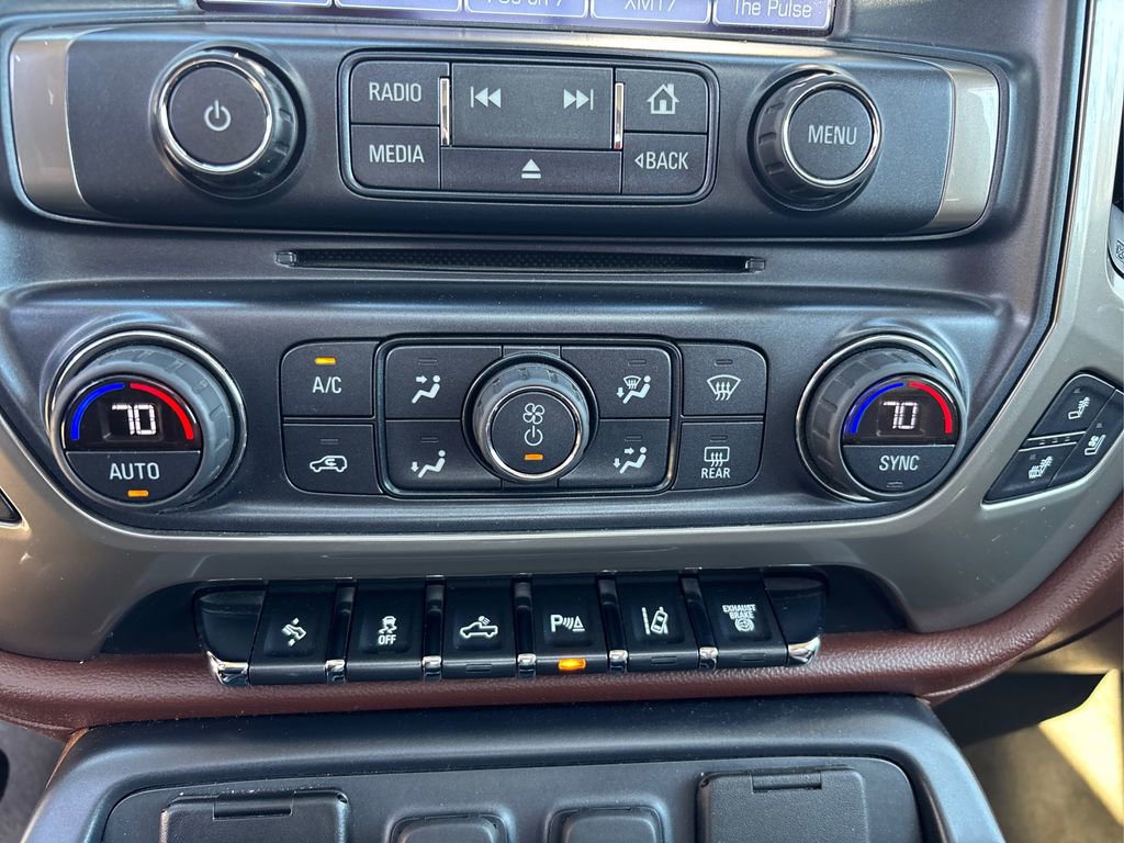 Used 2018 Chevrolet Silverado 3500 High Country image 32