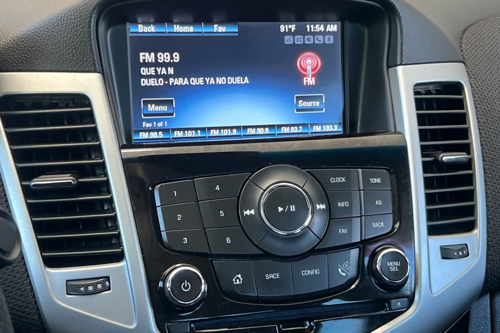 Used 2016 Chevrolet Cruze LT FWD image 18