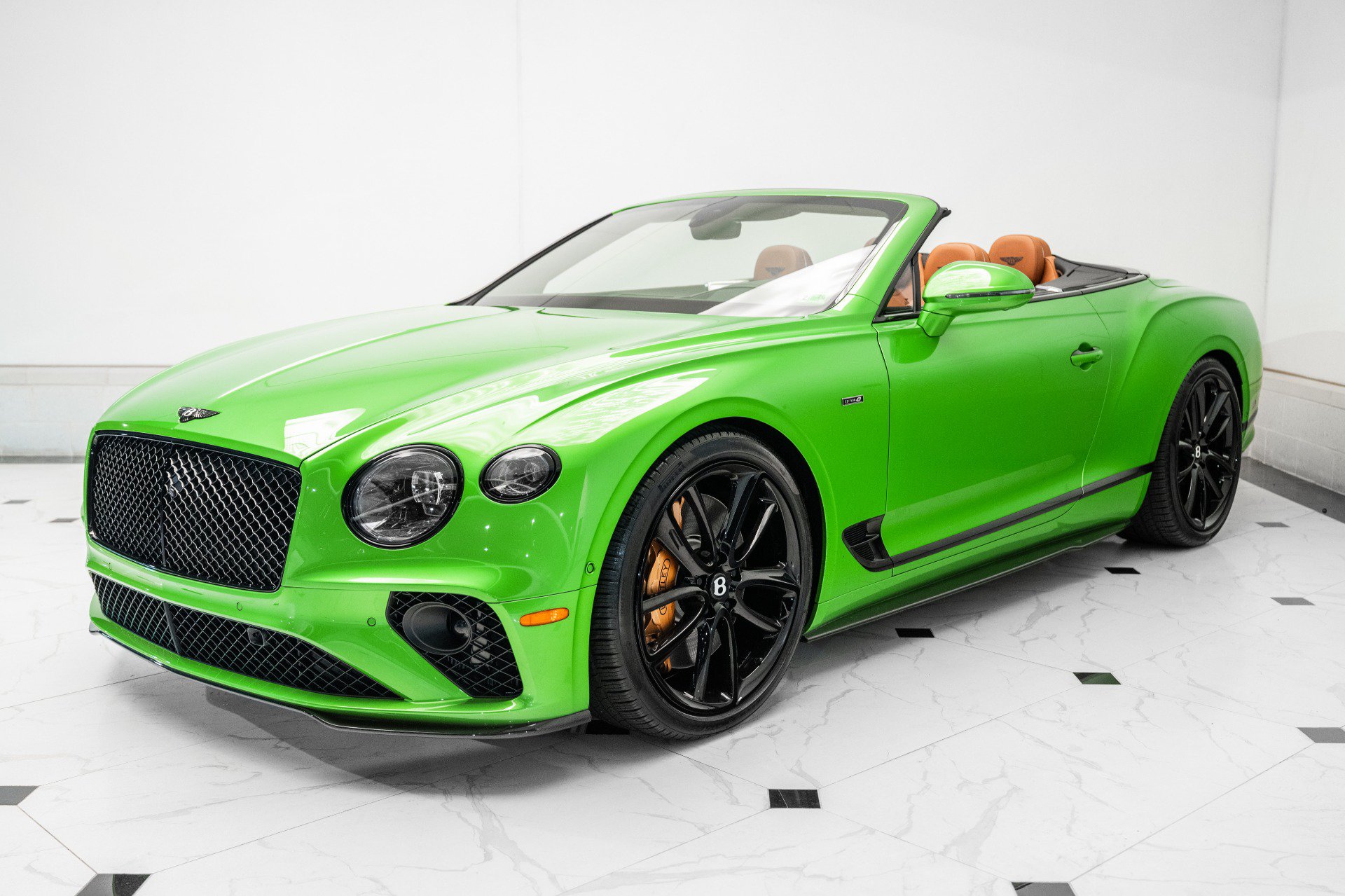 Certified 2024 Bentley Continental GT V8 AWD/4WD image 9