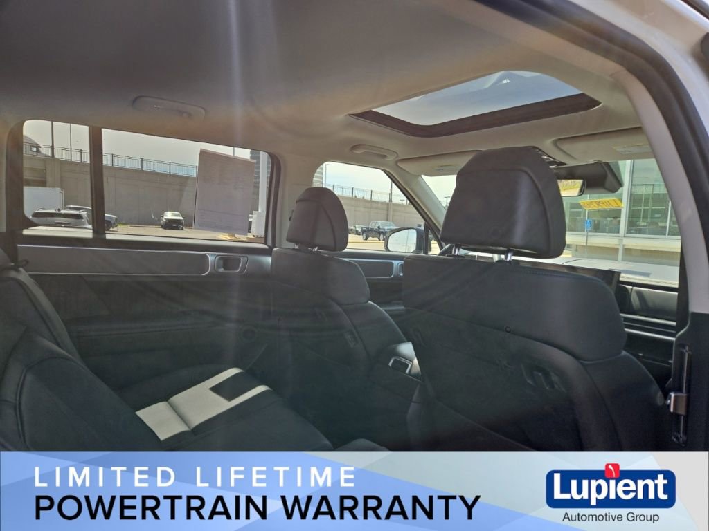 Used 2024 Hyundai Santa Fe XRT AWD/4WD image 16
