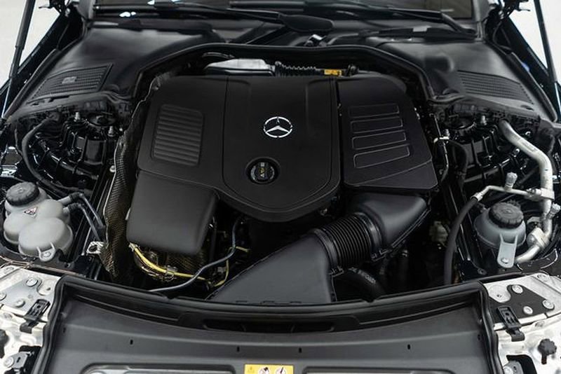 Used 2025 Mercedes-Benz CLE 300 4MATIC Coupe image 37