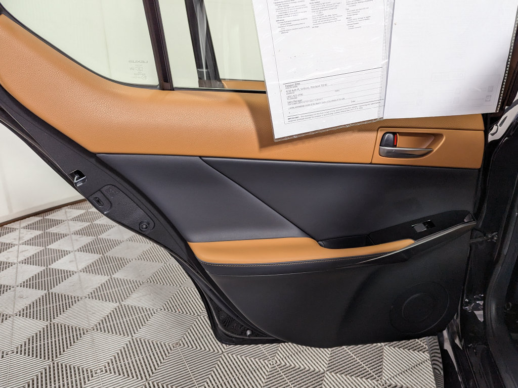 Used 2021 Lexus IS 300 AWD image 34