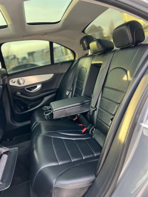 Used 2015 Mercedes-Benz C 300 4MATIC Sedan image 27
