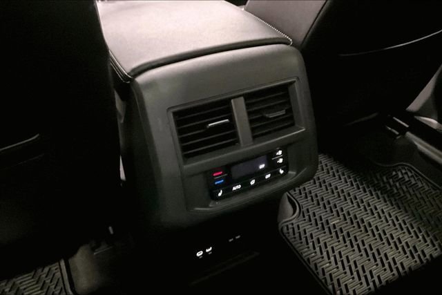 Used 2023 Volkswagen Atlas SEL R-Line image 10