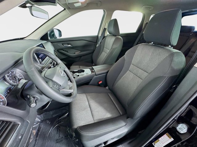 Certified 2026 Nissan Rogue SV image 12