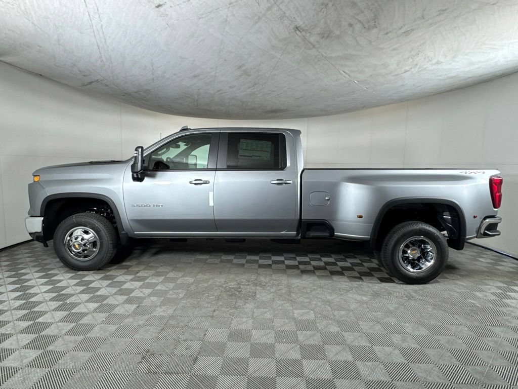 New 2026 Chevrolet Silverado 3500 LT w/ Safety Package AWD/4WD image 8