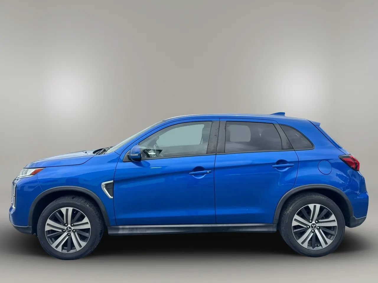 Used 2020 Mitsubishi Outlander Sport SE AWD/4WD image 5